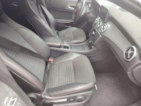 Mercedes-Benz CLA 220, снимка 9