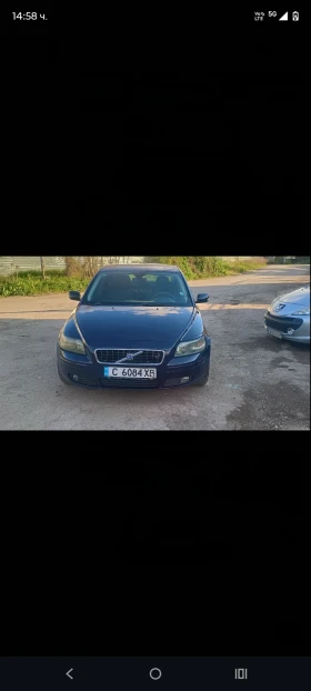 ������ Volvo S40