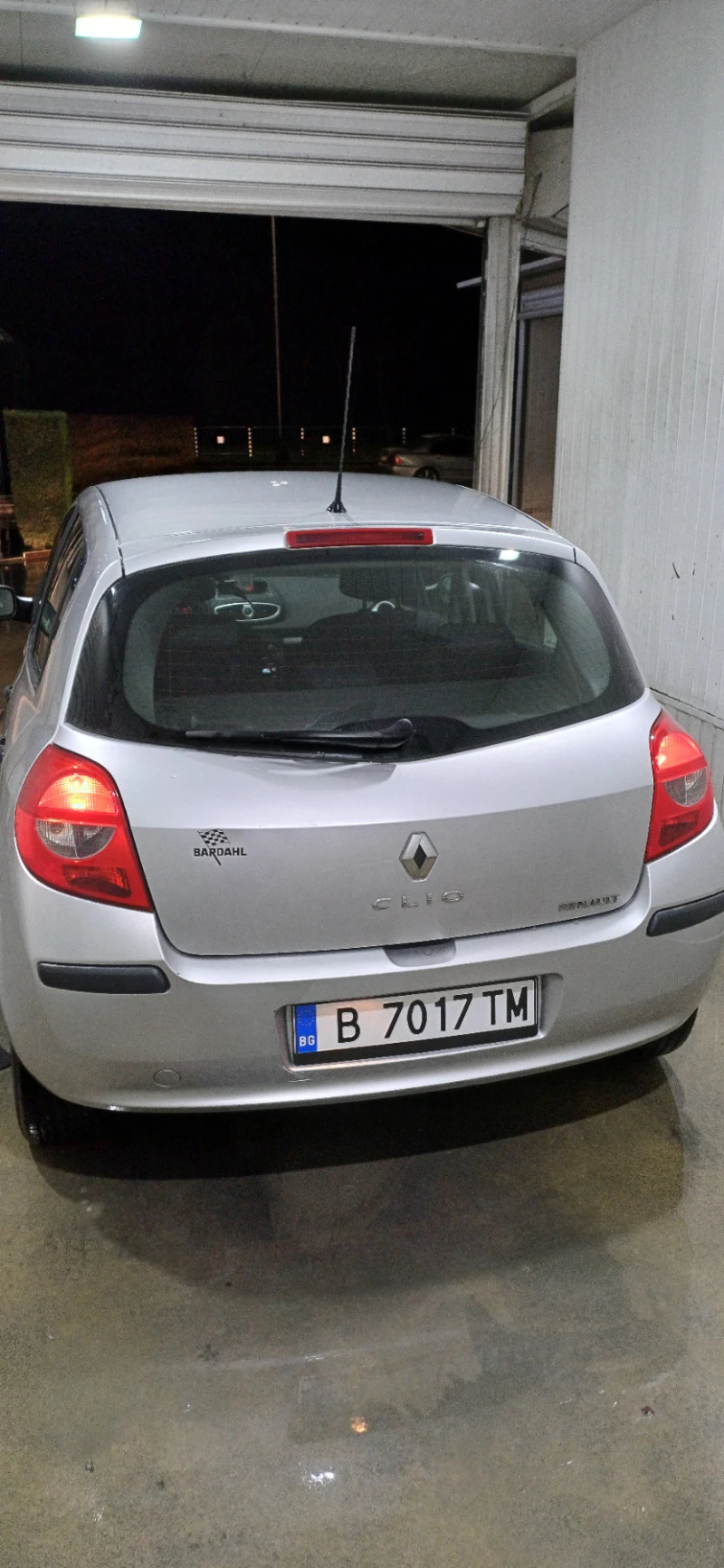 Renault Clio 3, снимка 4 - Автомобили и джипове - 43741591