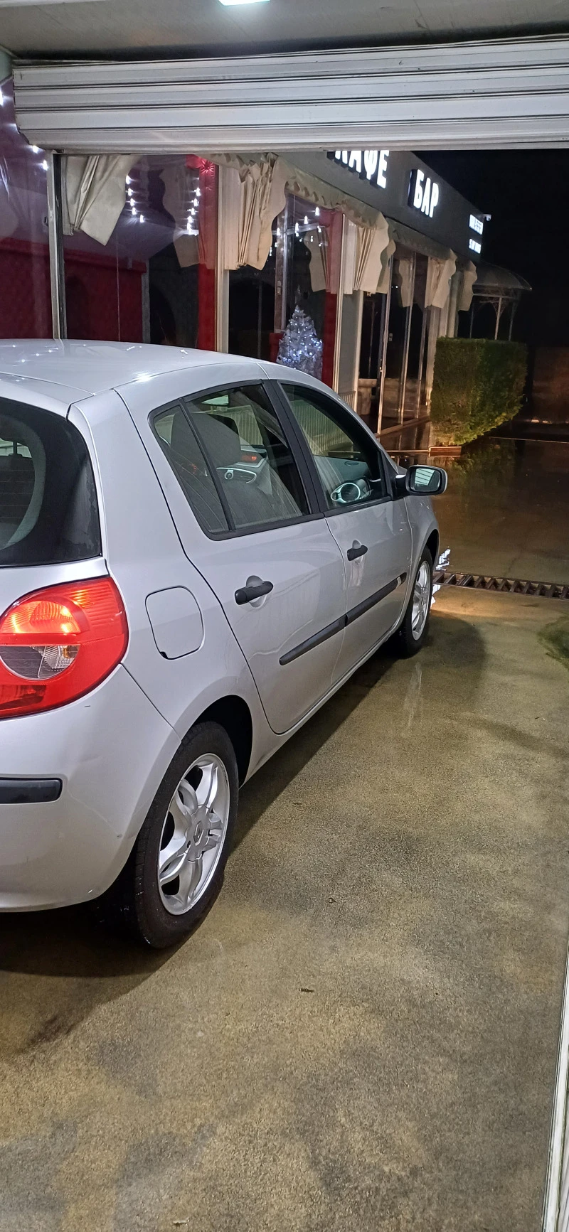 Renault Clio 3, снимка 5 - Автомобили и джипове - 43741591