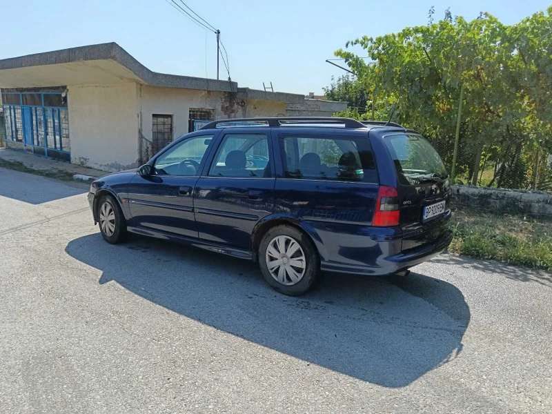 Opel Vectra 1.6, снимка 6 - Автомобили и джипове - 48175278