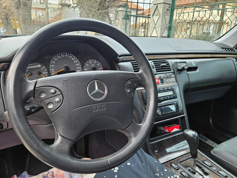 Mercedes-Benz E 430 4matik , снимка 3 - Автомобили и джипове - 48377309