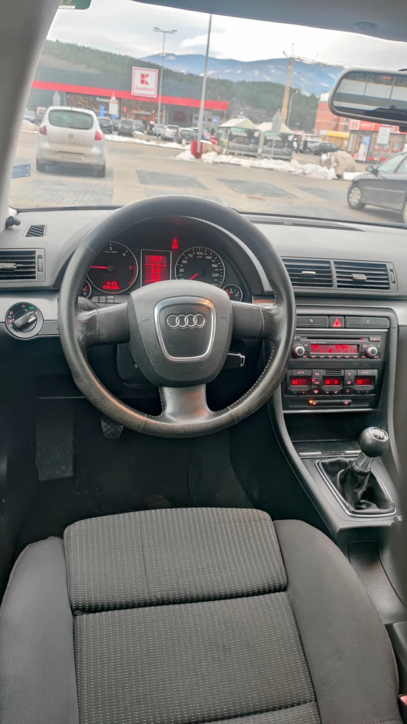 Audi A4 2.0 TDI, снимка 9 - Автомобили и джипове - 48754090