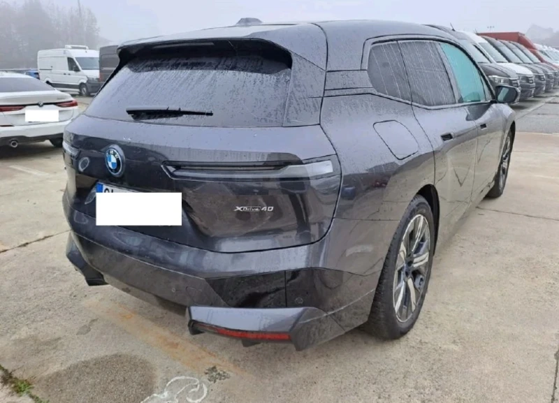 BMW iX 40 Dual Motors XDrive Цената е с ДДС, снимка 3 - Автомобили и джипове - 48756059