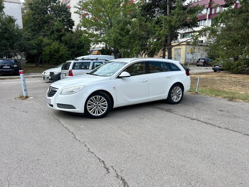 Opel Insignia, снимка 1 - Автомобили и джипове - 49077270