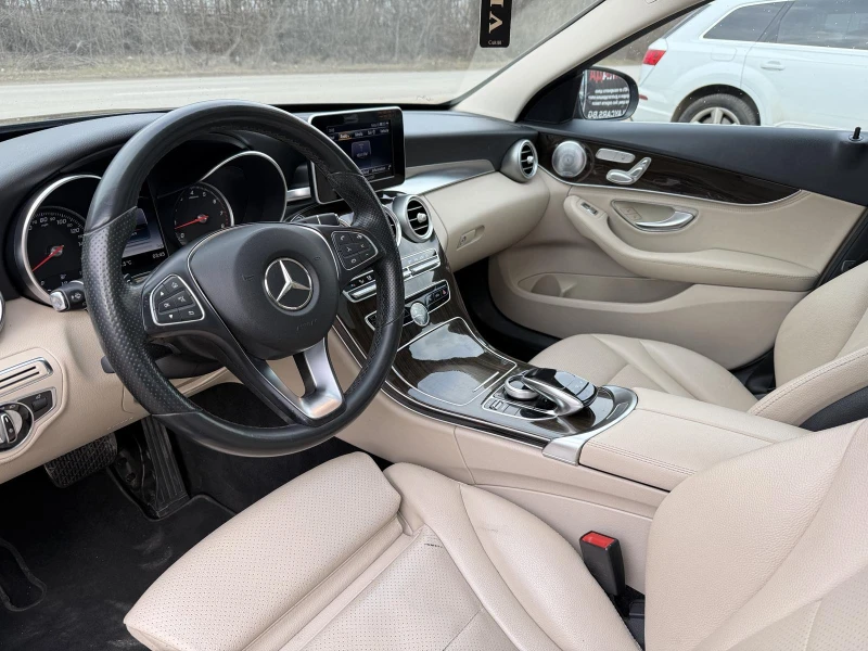 Mercedes-Benz C 300 Перфектна/Реални км. !, снимка 7 - Автомобили и джипове - 49381283