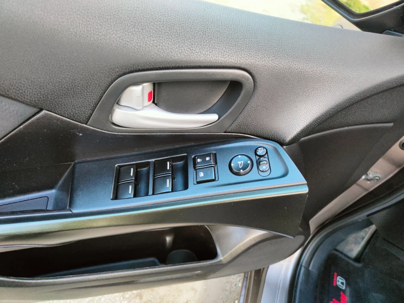 Honda Civic Tourer, снимка 17 - Автомобили и джипове - 52579182