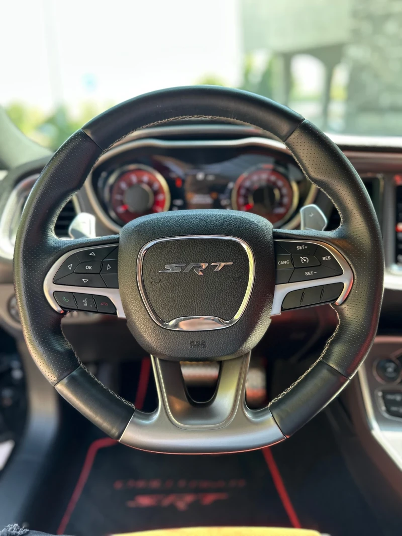 Dodge Challenger HELLCAT, снимка 10 - Автомобили и джипове - 51708364