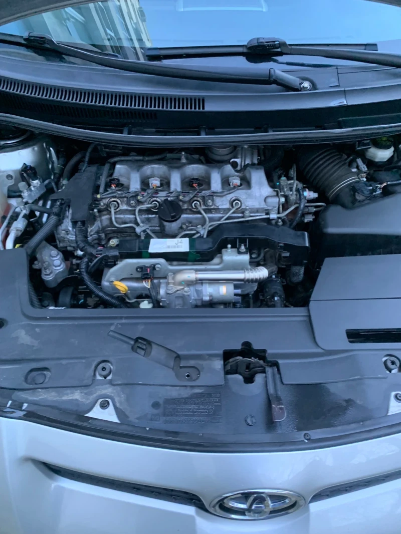 Toyota Auris 2.0 D4D, снимка 15 - Автомобили и джипове - 52529864