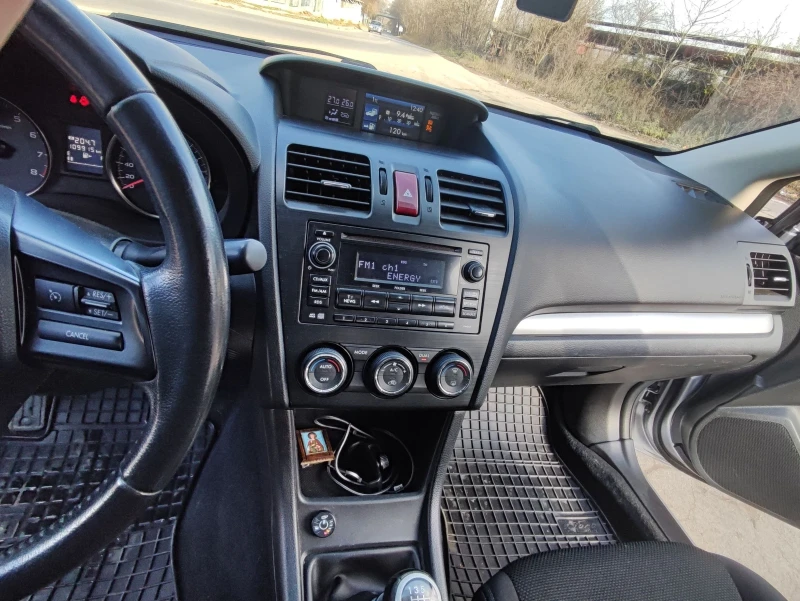 Subaru XV XV, снимка 10 - Автомобили и джипове - 52790817