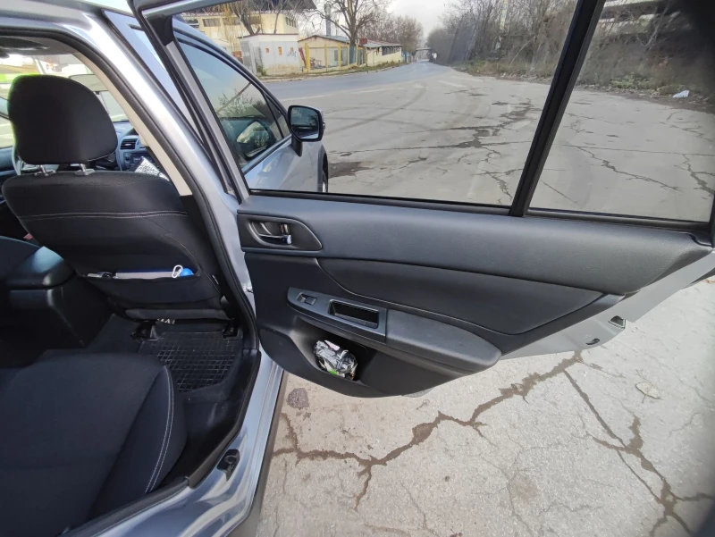 Subaru XV XV, снимка 14 - Автомобили и джипове - 52790817