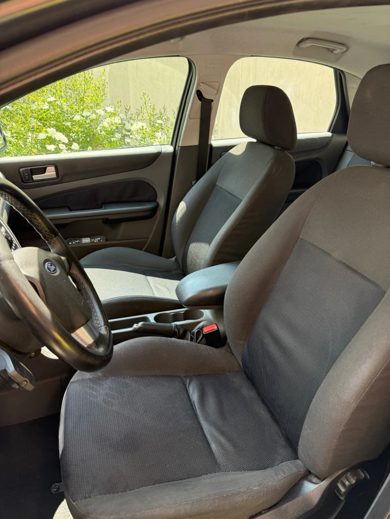 Ford Focus 1.6 TDCI, снимка 7 - Автомобили и джипове - 52792841