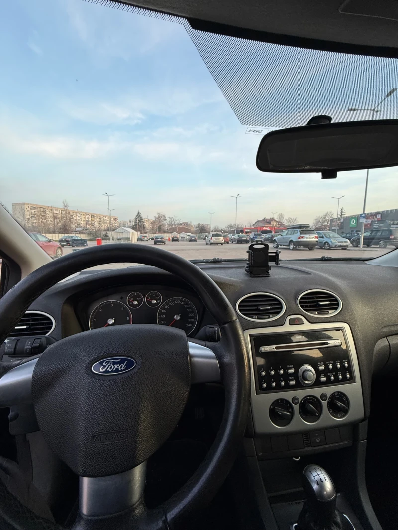 Ford Focus ПЕРФЕКТЕН 1.6 TDCI, снимка 4 - Автомобили и джипове - 52792841