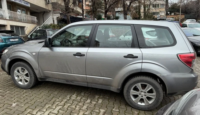 Subaru Forester 2.0, снимка 4 - Автомобили и джипове - 52876554
