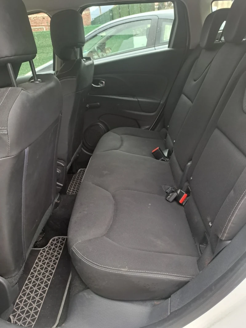 Renault Clio 1.5 DCI NAVI Evro5, снимка 13 - Автомобили и джипове - 53034926