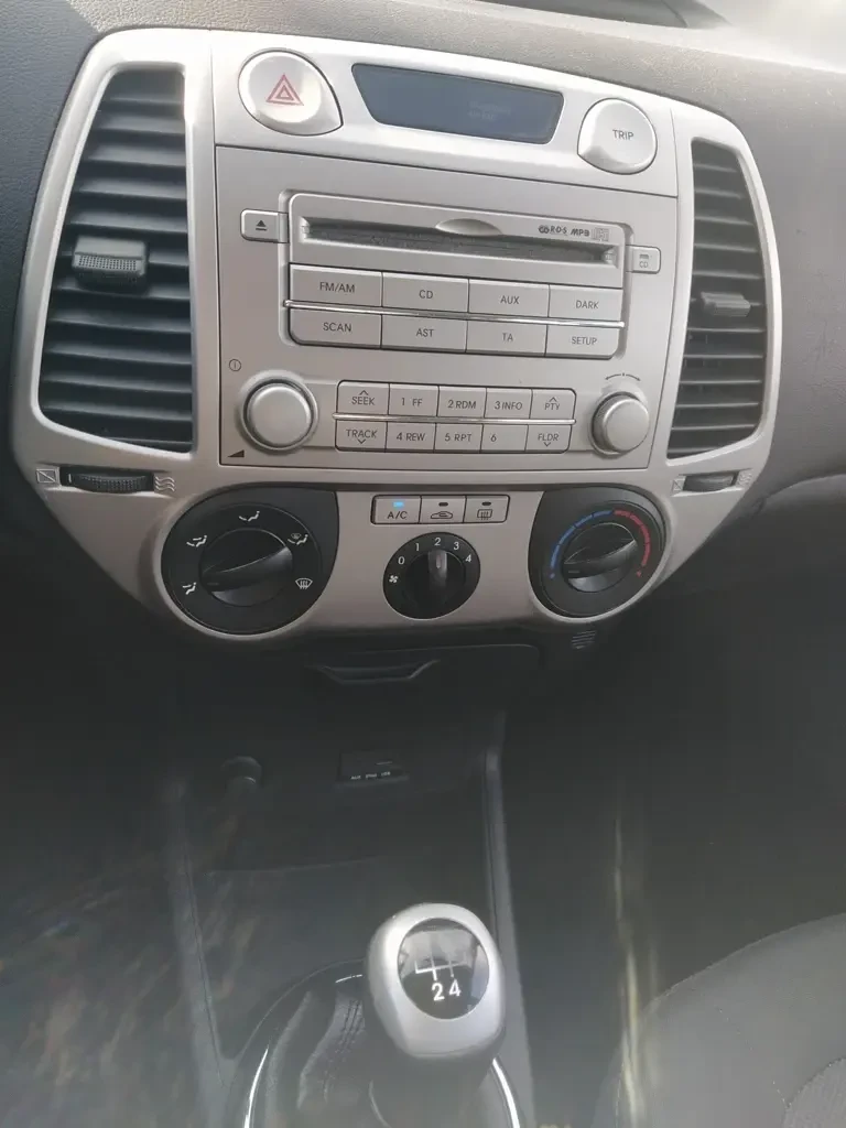 Hyundai I20 1, 4 i | Mobile.bg   15