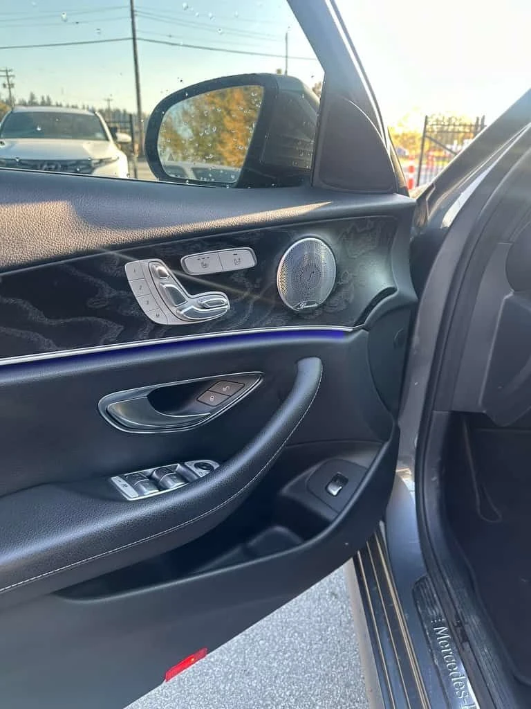 Mercedes-Benz E 300 4MATIC/BURMESTER/ПАНОРАМА/ОБДУХВАНЕ, снимка 7 - Автомобили и джипове - 54549786