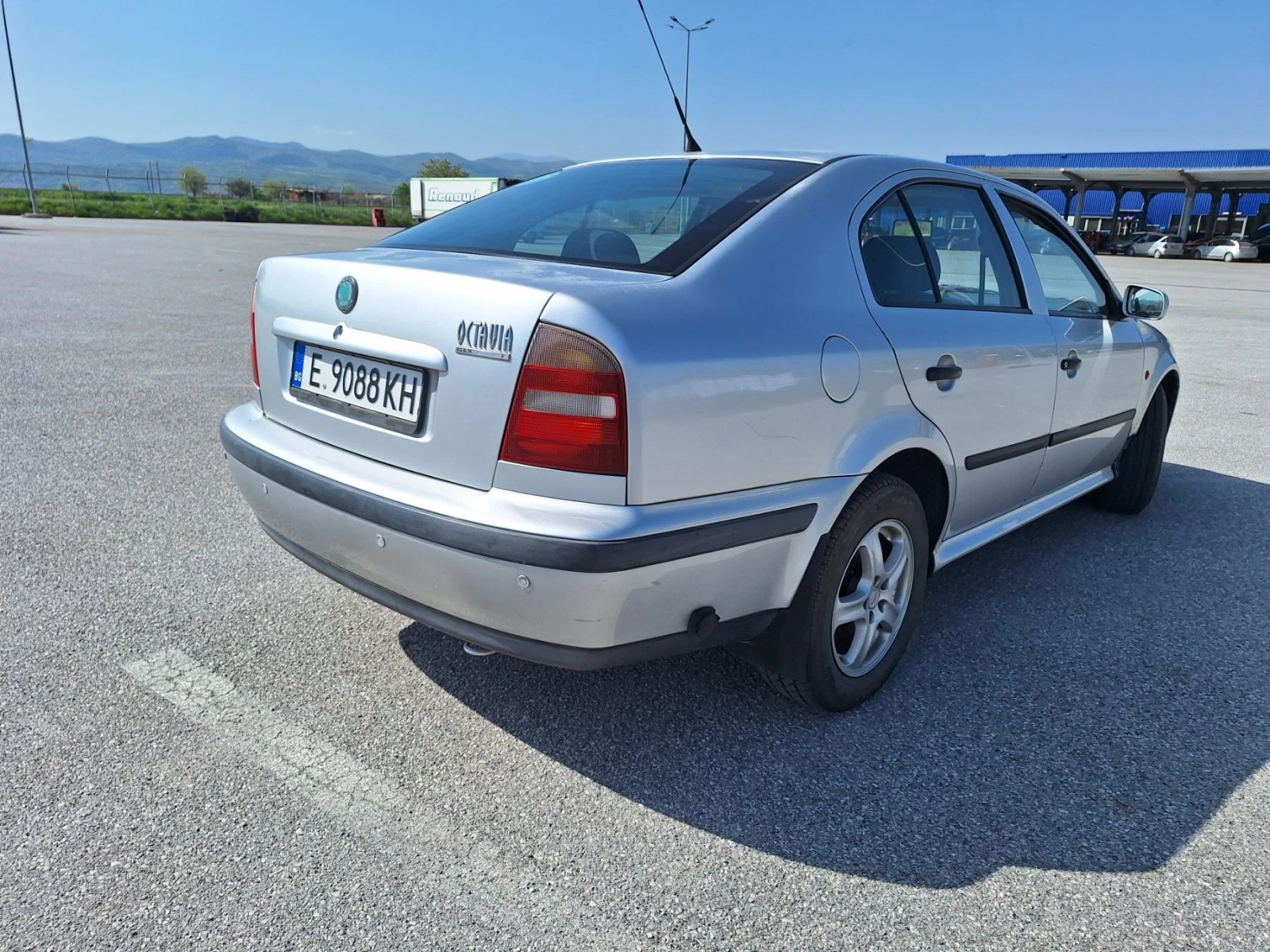 Skoda Octavia I Tour 1.6 (101 Hp) - изображение 6