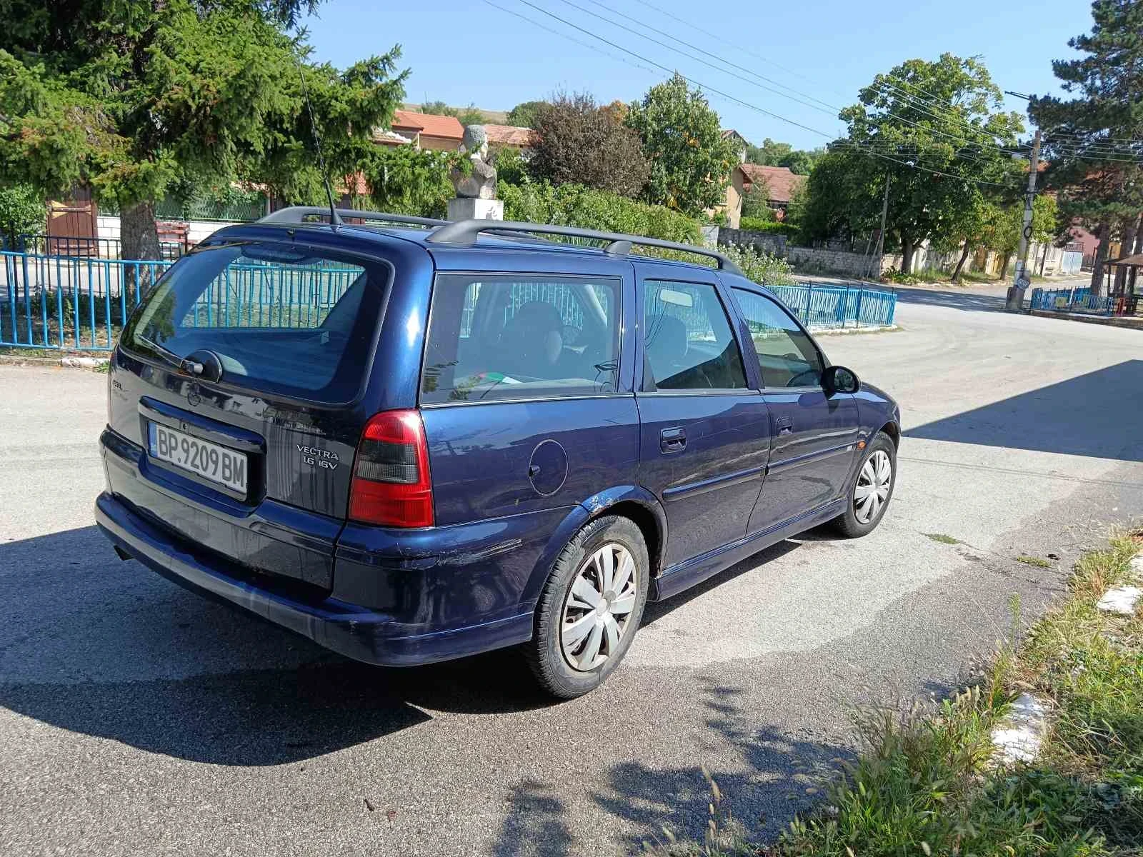 Opel Vectra 1.6 - изображение 5