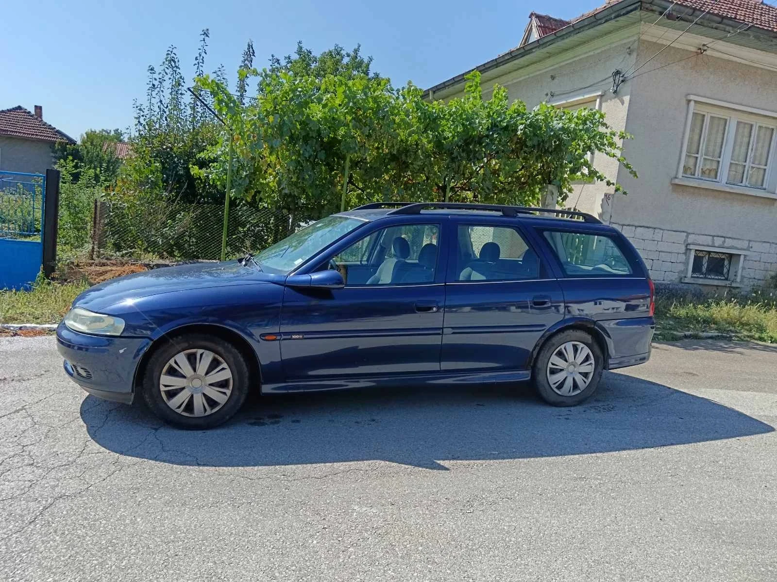 Opel Vectra 1.6 - изображение 8