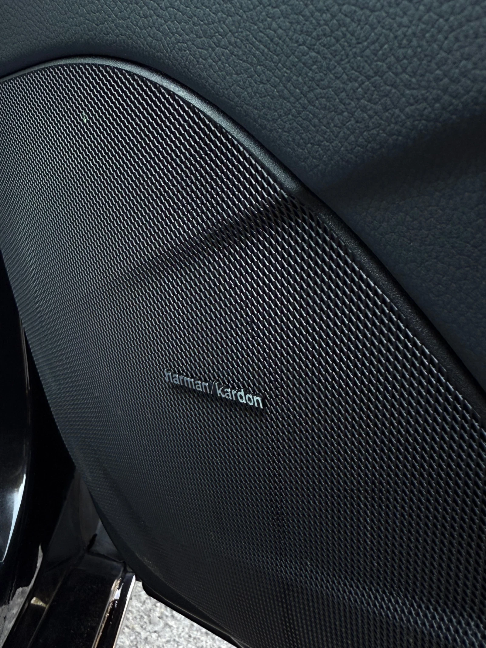Mercedes-Benz CLS 320 Harman Kardon ОБСЛУЖЕНА  - изображение 10