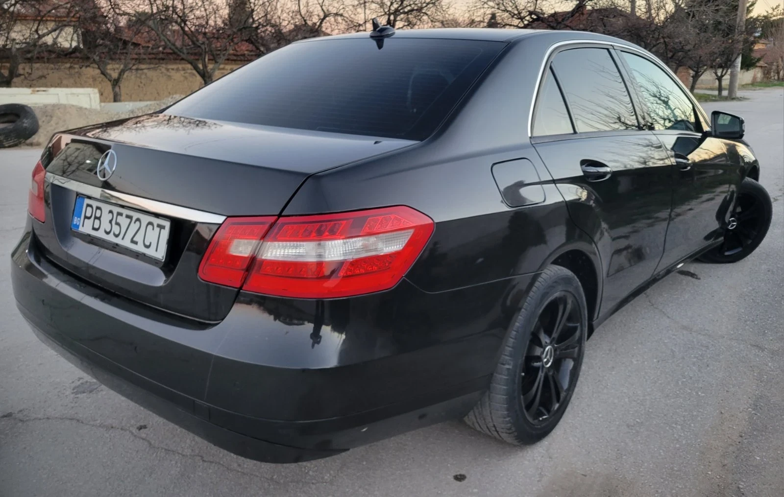 Mercedes-Benz E 200  - изображение 2