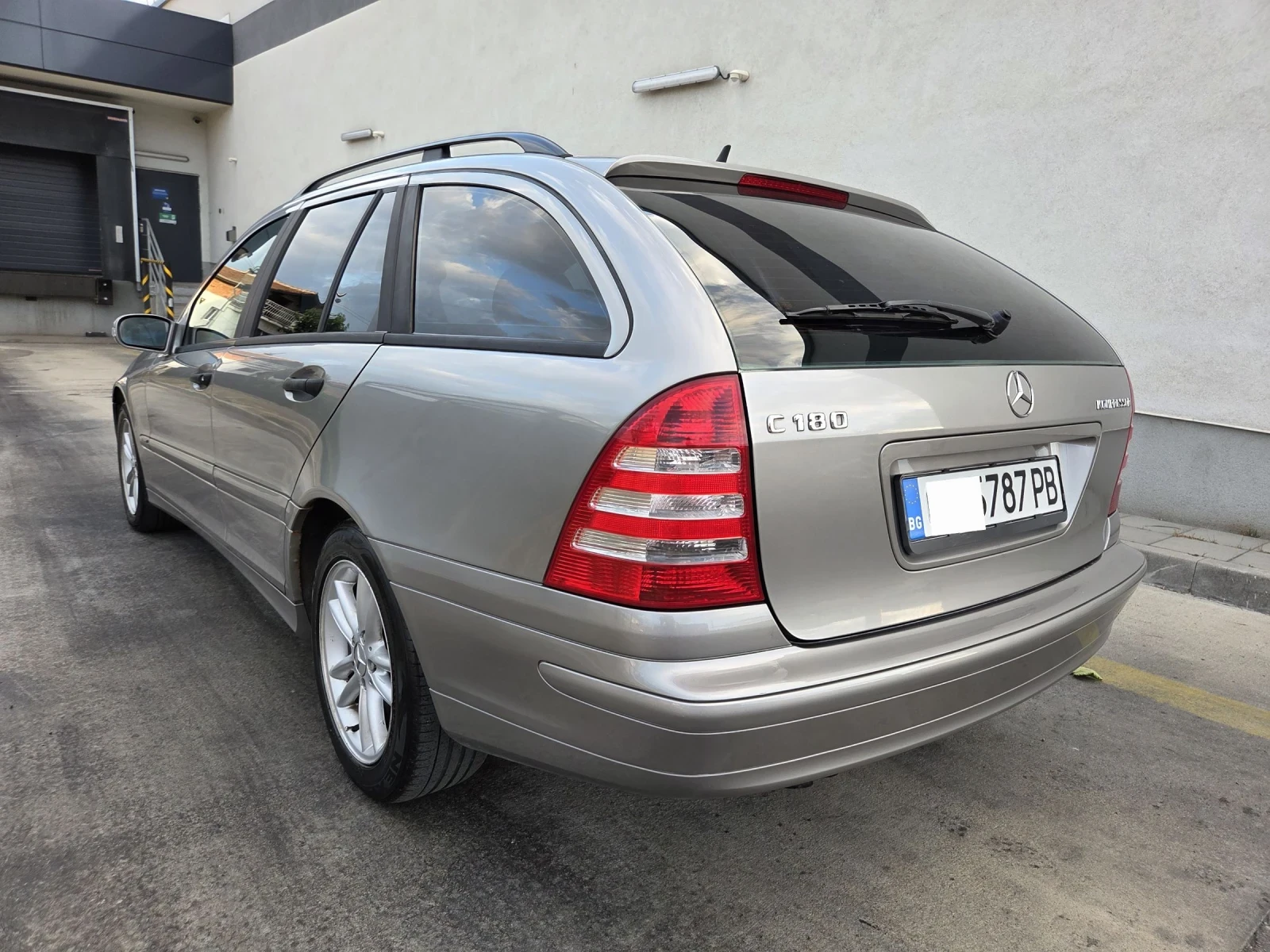 Mercedes-Benz C 180 Kompressor| Уникат  | Обслужена  - изображение 6