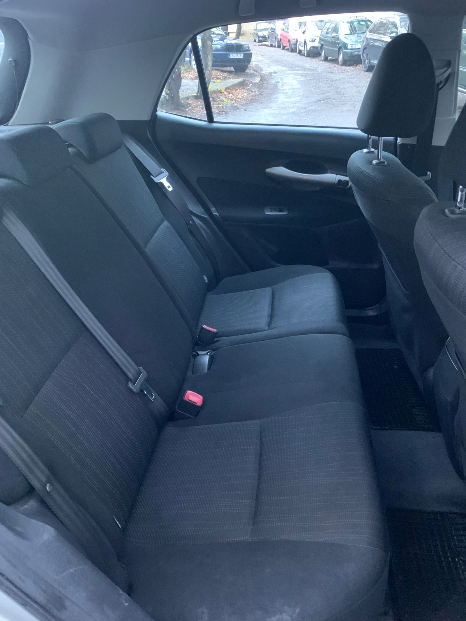 Toyota Auris 2.0 D4D | Mobile.bg � ����������� 12