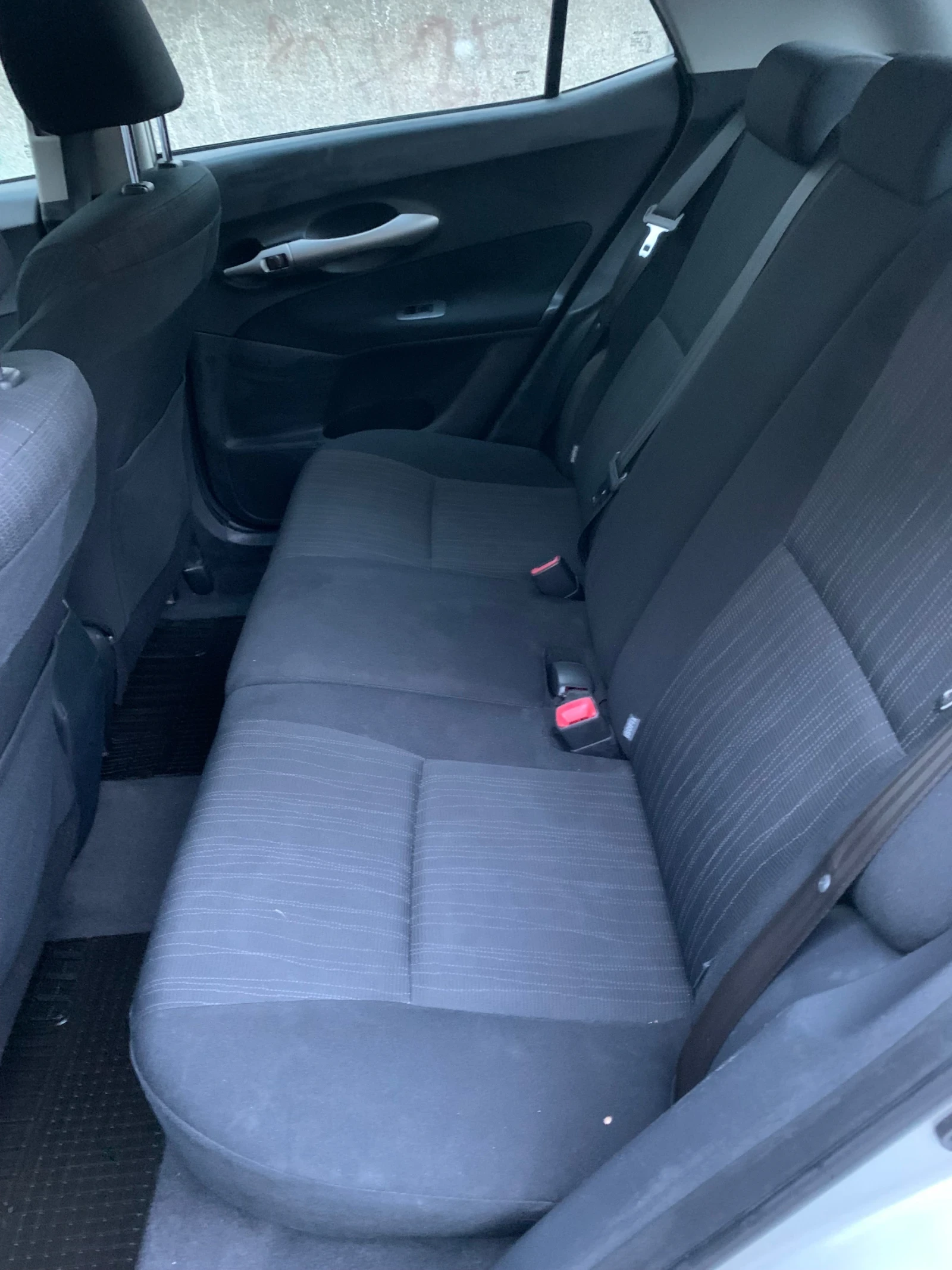 Toyota Auris 2.0 D4D | Mobile.bg � ����������� 11