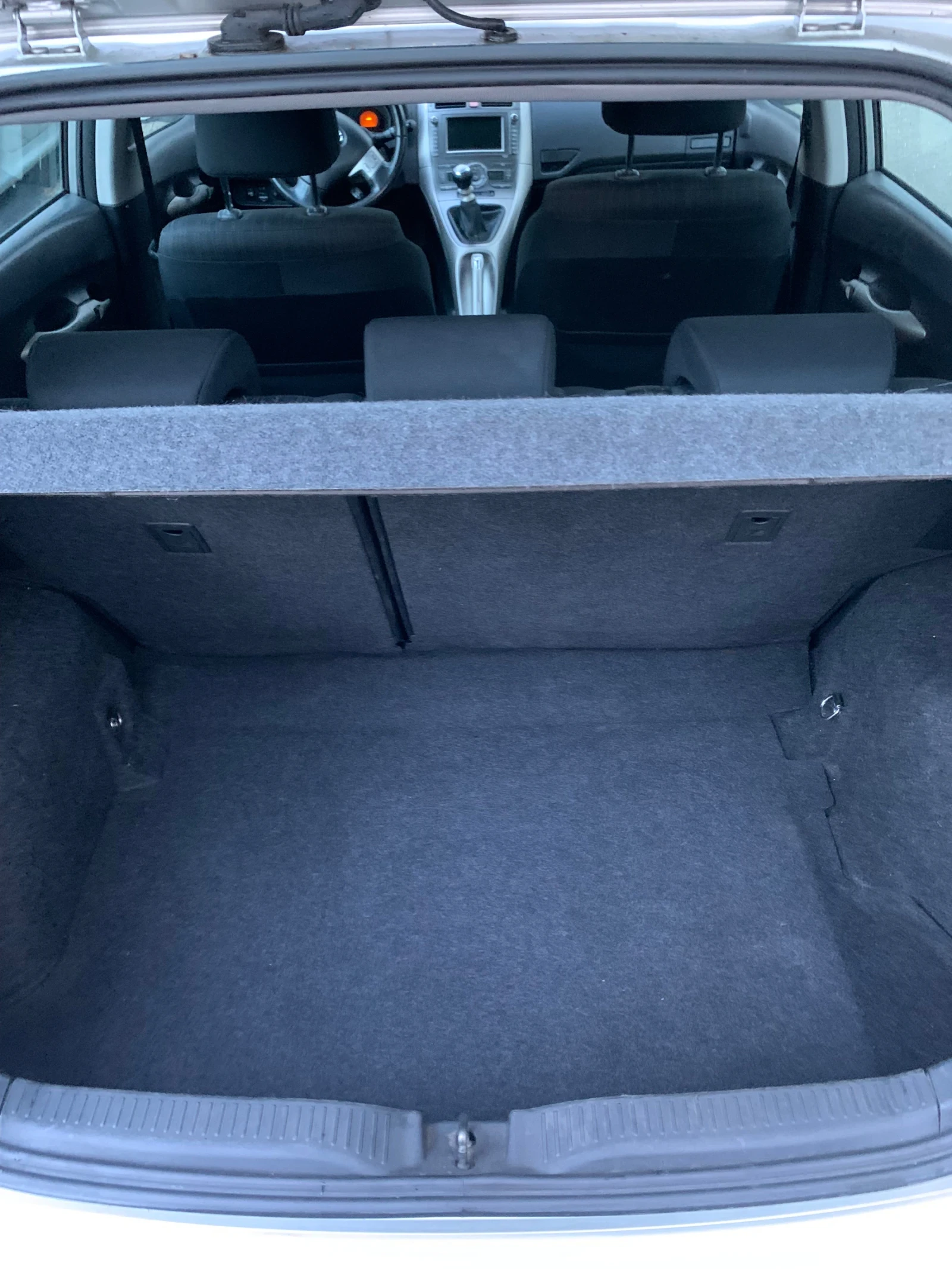 Toyota Auris 2.0 D4D | Mobile.bg � ����������� 14