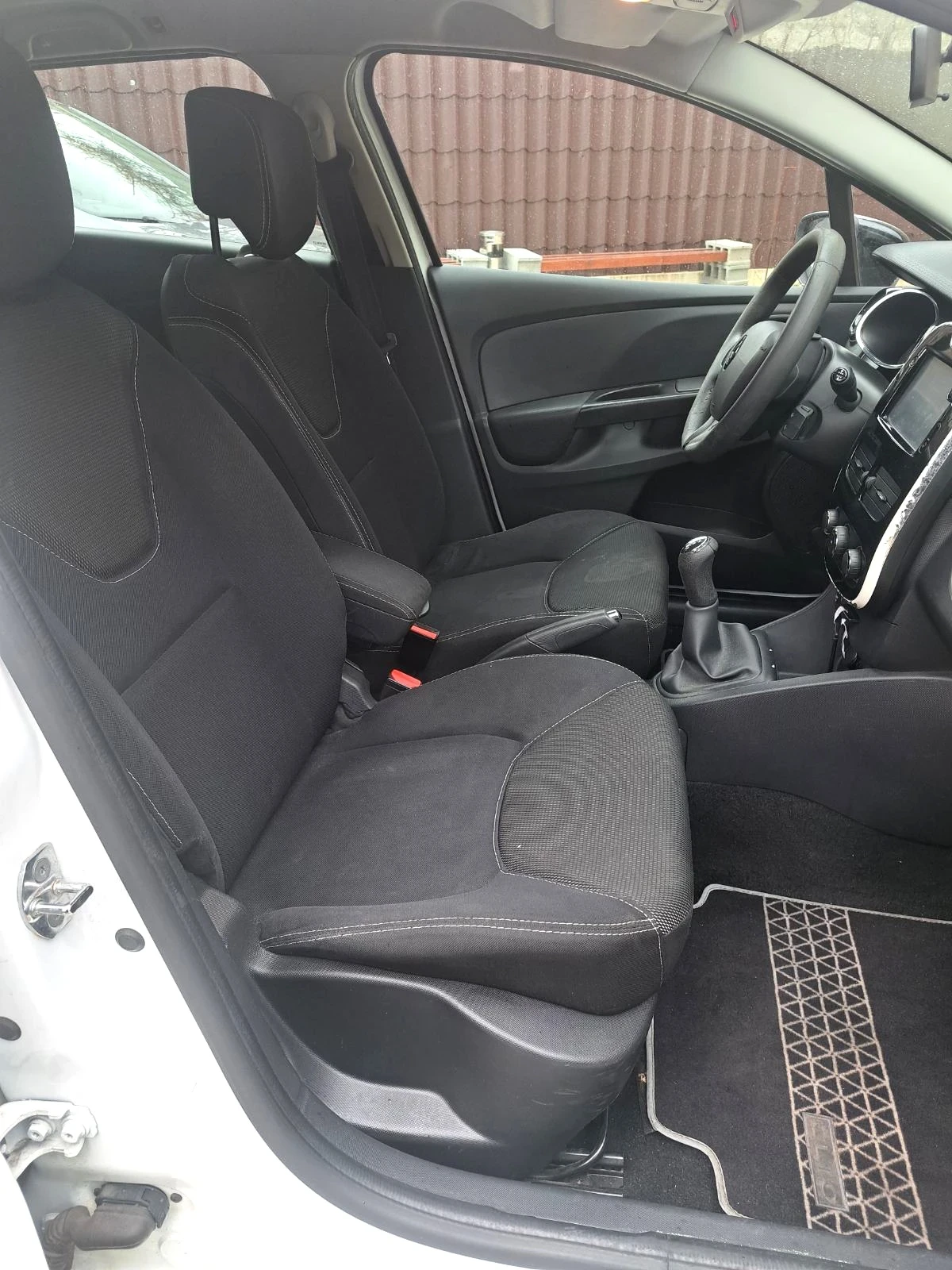 Renault Clio 1.5 DCI NAVI Evro5 - изображение 7