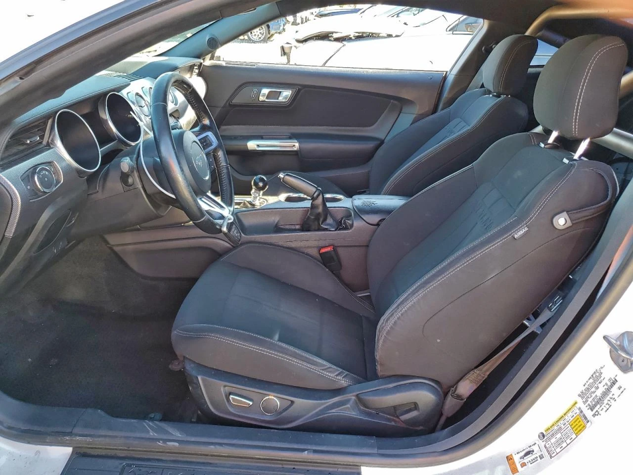 Ford Mustang 5l Gt, снимка 7 - Автомобили и джипове - 53756237