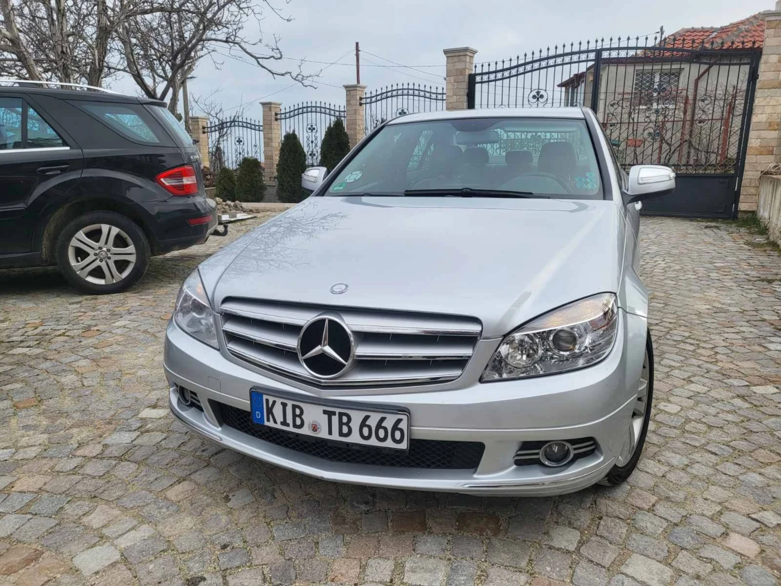 Mercedes-Benz C 220 CDI , снимка 2 - Автомобили и джипове - 54011914