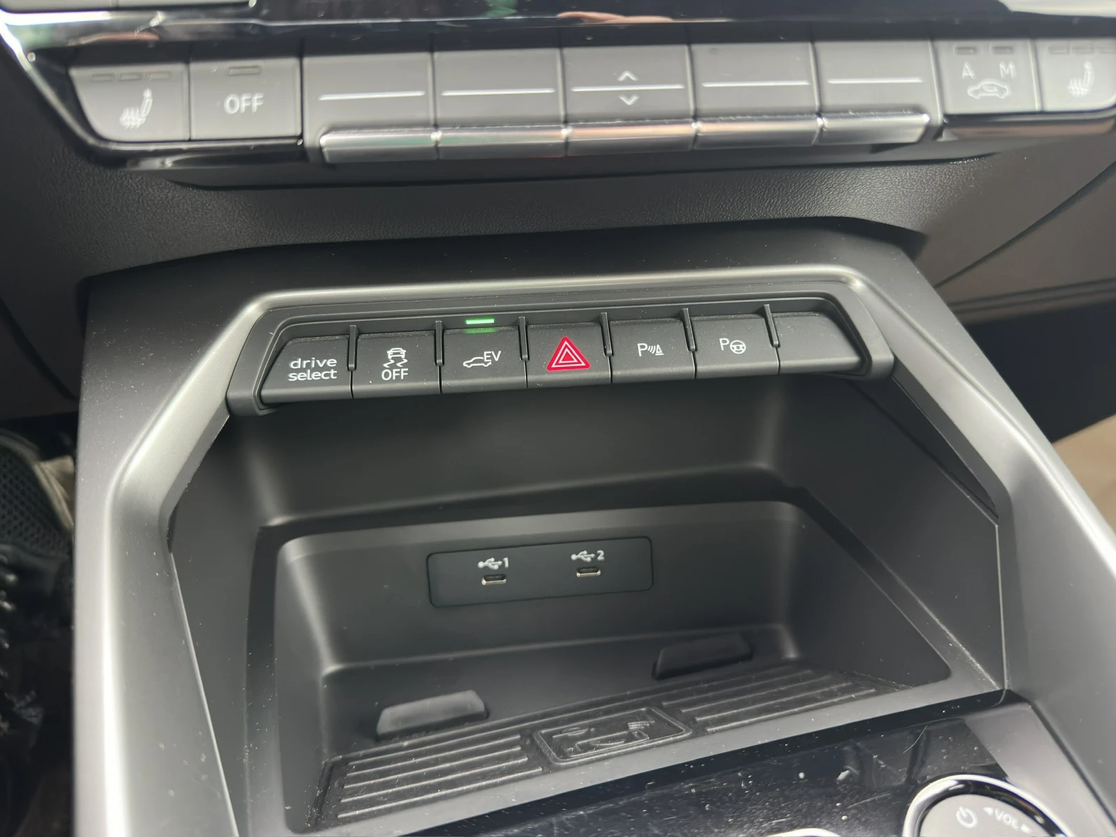 Audi A3 40TFSIe PHEV/3XSLINE/BLACK EDITION/63000KM, снимка 10 - Автомобили и джипове - 54236782
