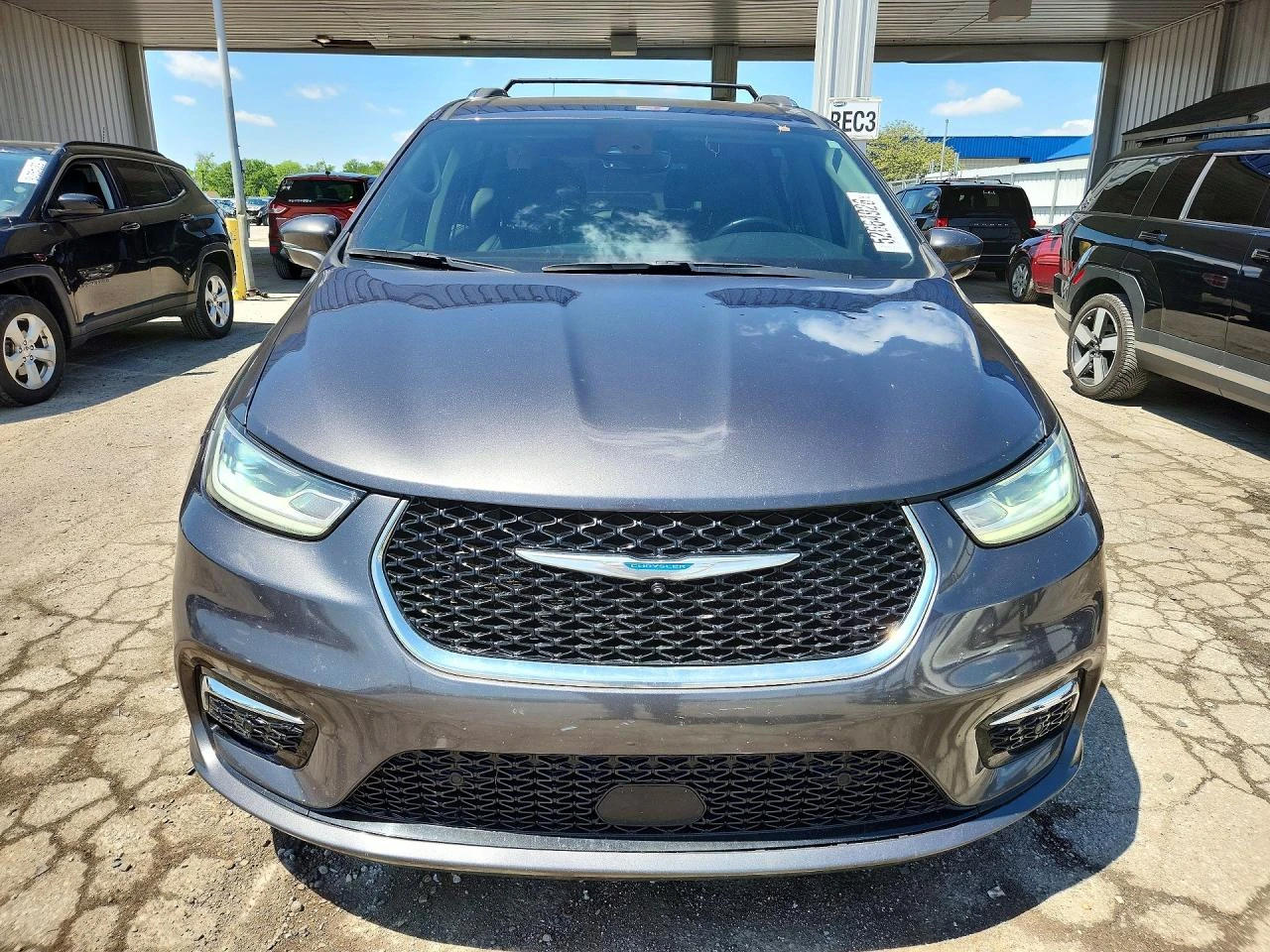 Chrysler Pacifica HYBRID TOURING L* ����* 50��* �������� | Mobile.bg � ����������� 5