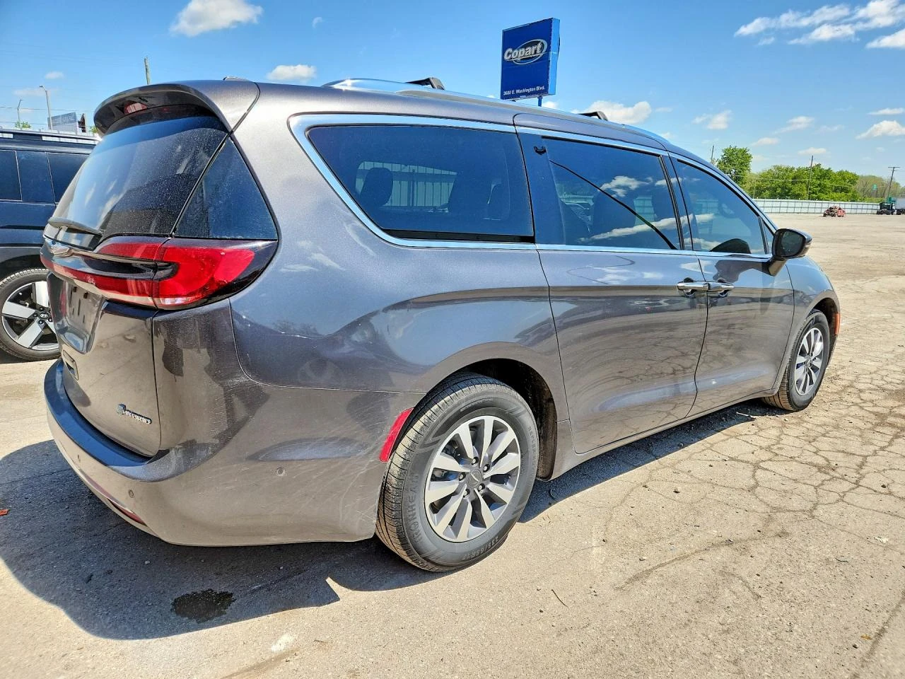 Chrysler Pacifica HYBRID TOURING L* ����* 50��* �������� | Mobile.bg � ����������� 3