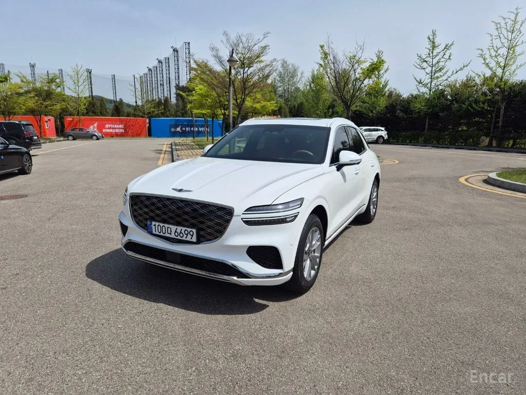 Genesis GV70 AWD Luxury /360 / HUD / Panorama / CarPlay 