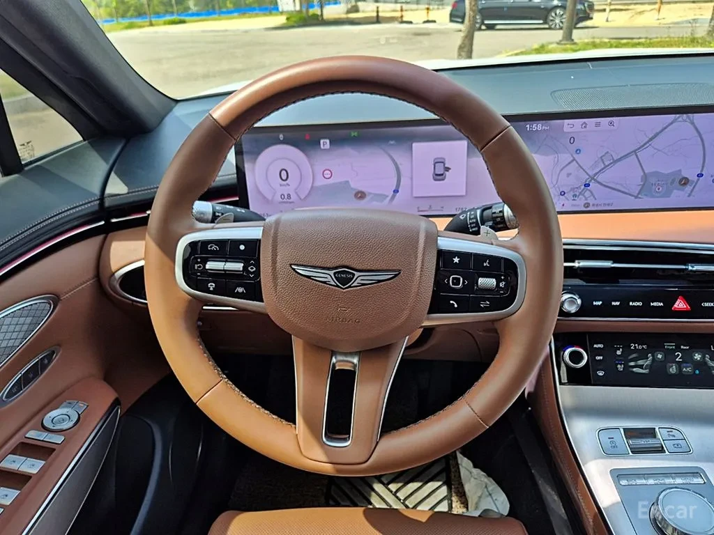 Genesis GV70 AWD Luxury /360 / HUD / Panorama / CarPlay , снимка 7 - Автомобили и джипове - 54796620