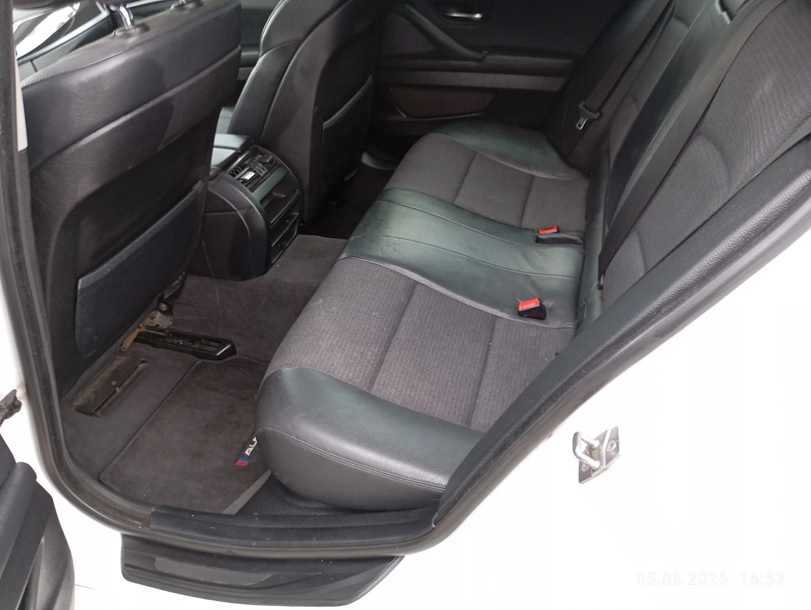BMW 530 3.0 F11 Alpina, снимка 10 - Автомобили и джипове - 54800758