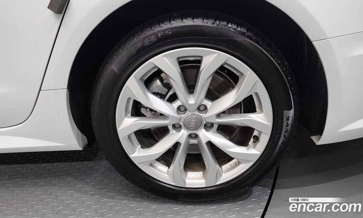 Audi A6 40 TFSI C7, снимка 5 - Автомобили и джипове - 55676710