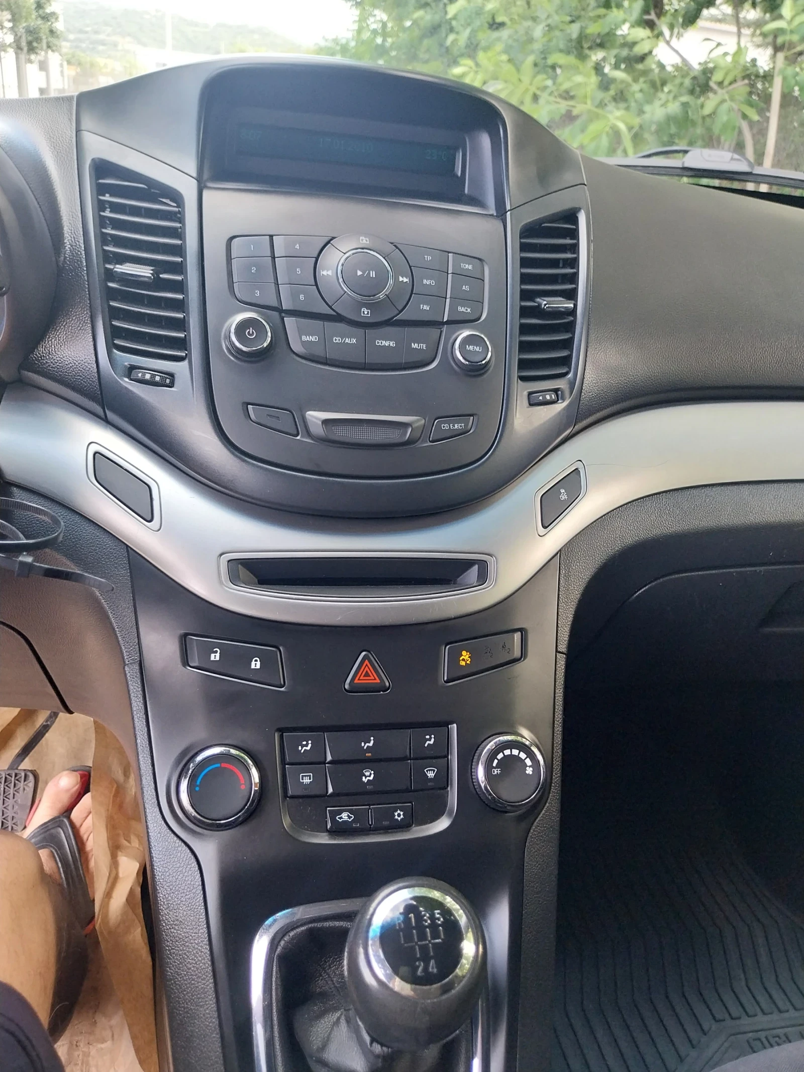 Chevrolet Orlando, снимка 2 - Автомобили и джипове - 55687841