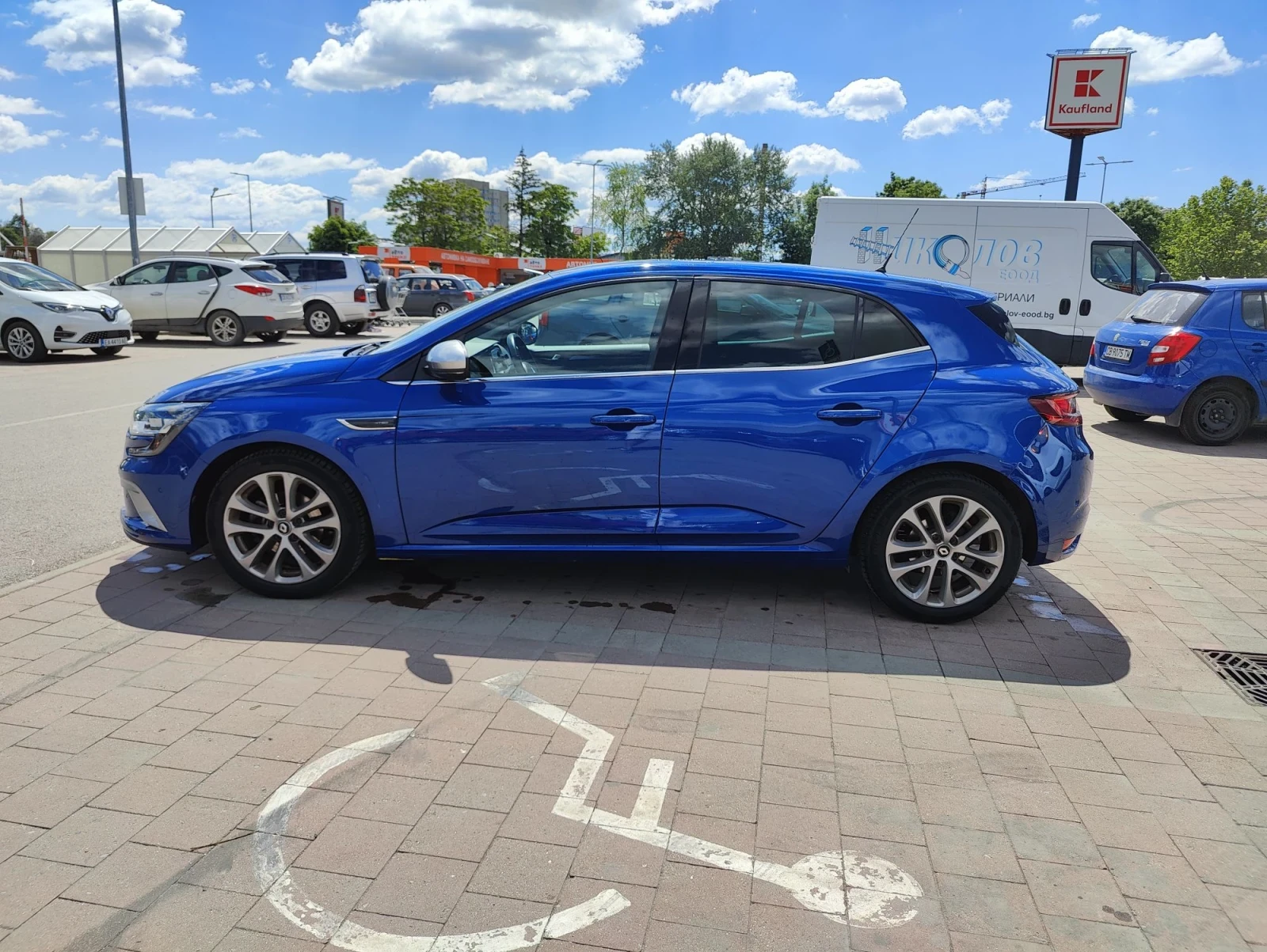 Renault Megane GT Line, снимка 5 - Автомобили и джипове - 56048956
