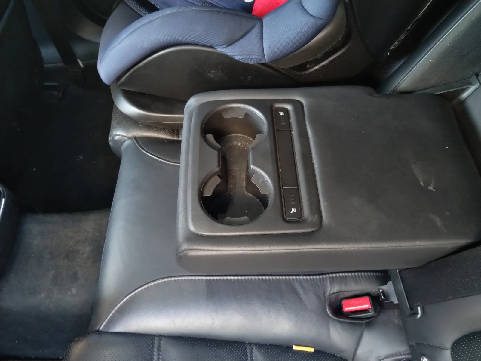 Mazda 6 2.2D 4X4, снимка 9 - Автомобили и джипове - 56191579