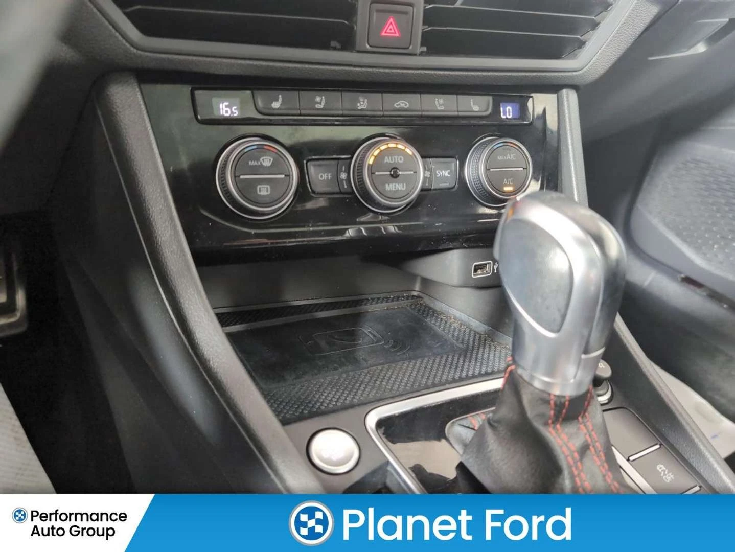 VW Jetta GLI/2.0T/DSG/���������/����/CARFAX | Mobile.bg � ����������� 17