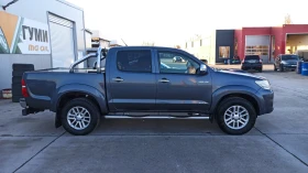 Toyota Hilux 3.0D INVINCIBLE , снимка 2