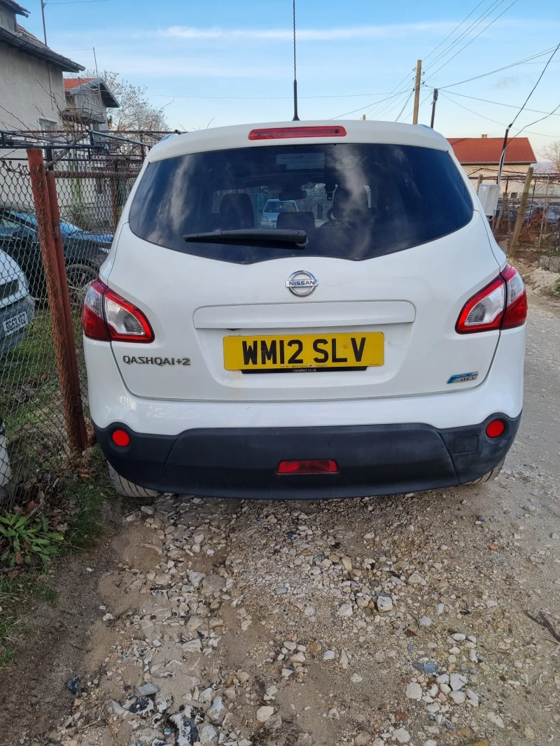 Nissan Qashqai, снимка 16 - Автомобили и джипове - 48358952