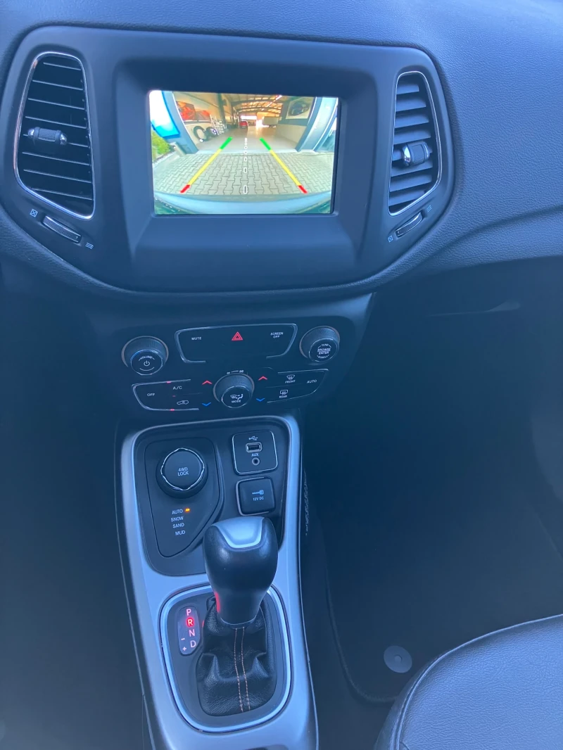 Jeep Compass, снимка 10 - Автомобили и джипове - 52734719