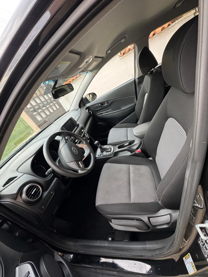 Hyundai Kona 2.0 4х4 Бензин Автомат, снимка 9 - Автомобили и джипове - 52872999