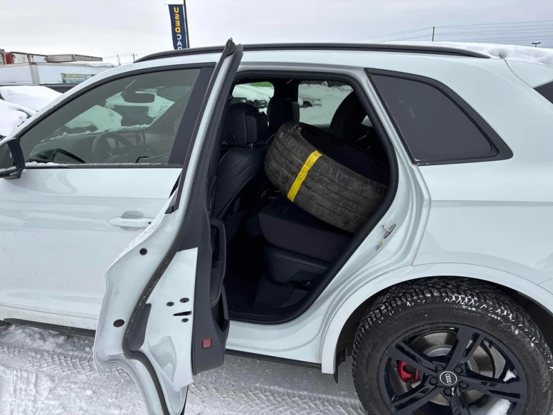 Audi SQ5 * Technik * CARFAX * БЕЗ ПЪРВОНАЧАЛНА ВНОСКА, снимка 14 - Автомобили и джипове - 53157724