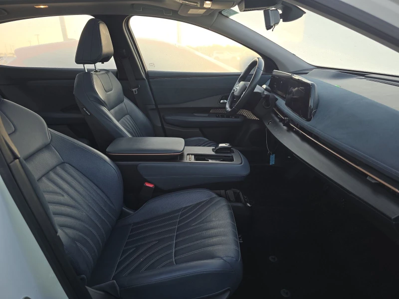 Nissan Ariya PLATINUM+ e-4ORCE ОБДУХВАНЕ/HEAD-UP/FULL, снимка 15 - Автомобили и джипове - 53232967
